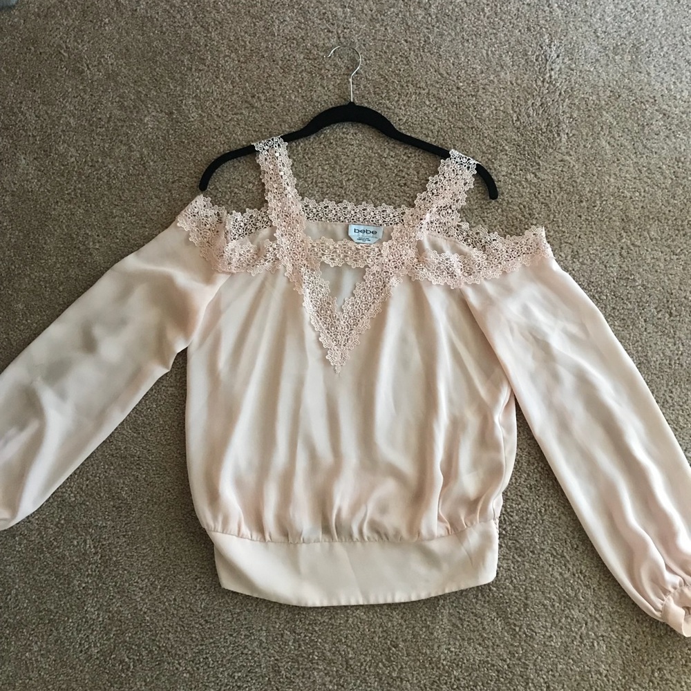 Beautiful Bebe blouse perfect for ALL occasions !